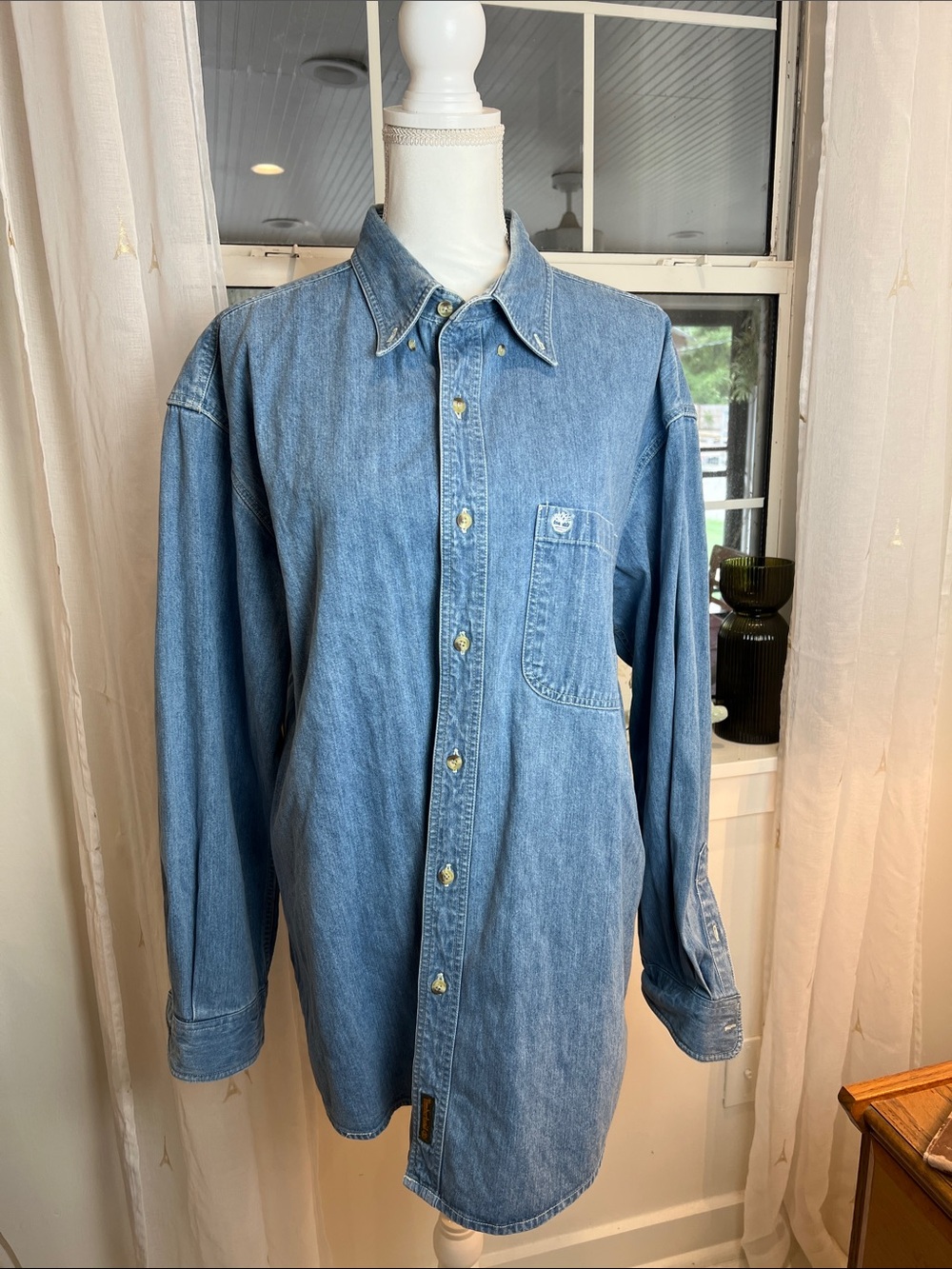 Timberland fall 1998 Classic Light Blue Denim Button-Down Shirt - Men size large